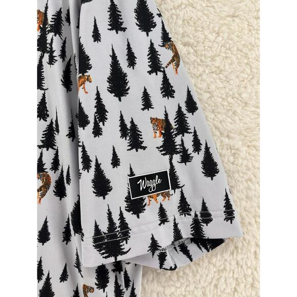 Waggle Polo Men’s Sz Large All Over Print Tiger In The Woods Shirt Golf Tennis - Picture 2 of 6